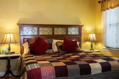 Photo 5 - Heathwood Inn