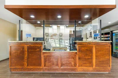Photo 4 - Comfort Suites West Omaha