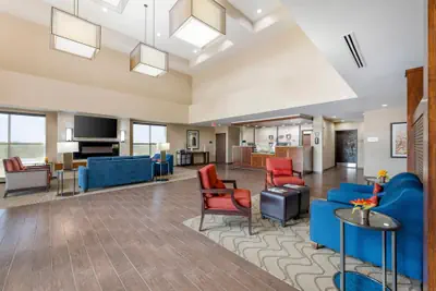 Photo 3 - Comfort Suites West Omaha