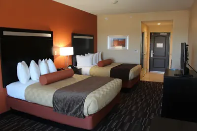 Photo 4 - Wyndham Garden Lancaster CA