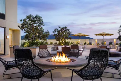 Photo 2 - SpringHill Suites Los Angeles Burbank/Downtown