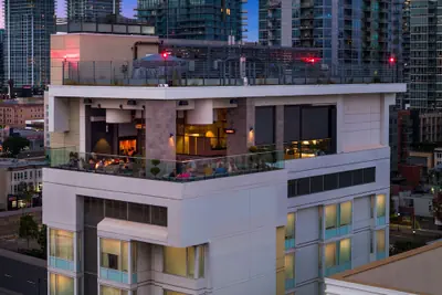 Photo 2 - Courtyard by Marriott San Diego Gaslamp/Convention Center