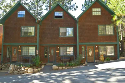 Photo 2 - North Lake Lodges & Villas