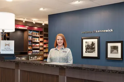 Photo 3 - Hampton Inn Kennewick at Southridge