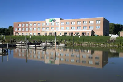 Photo 2 - Holiday Inn Express & Suites Port Huron by IHG