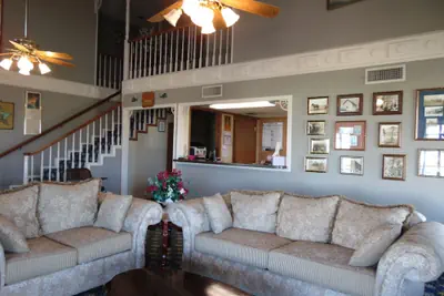 Photo 4 - Heritage House Inn