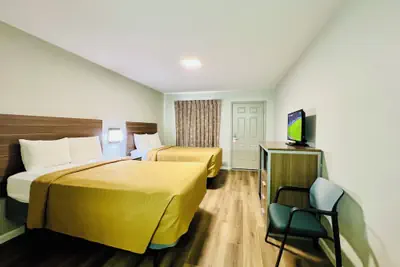 Photo 2 - Suite 16 Motel