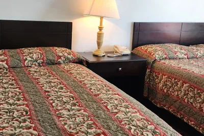 Photo 3 - Budget Inn