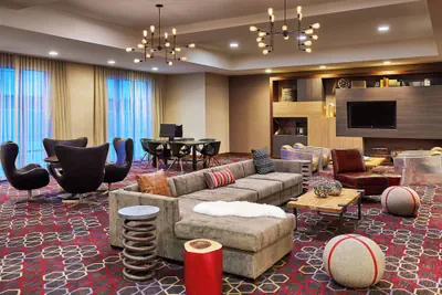 Photo 3 - Four Points by Sheraton Fargo Medical Center