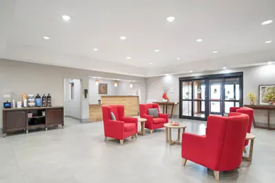 Photo 3 - Comfort Inn & Suites Slidell - New Orleans Area