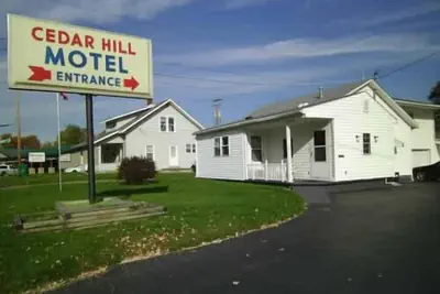 Photo 2 - Cedar Hill Motel