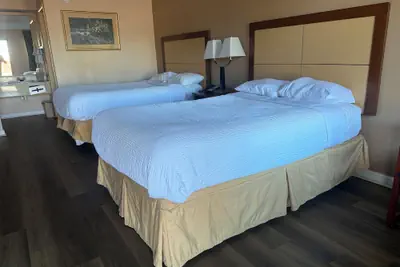 Photo 4 - Camilla Inn & Suites