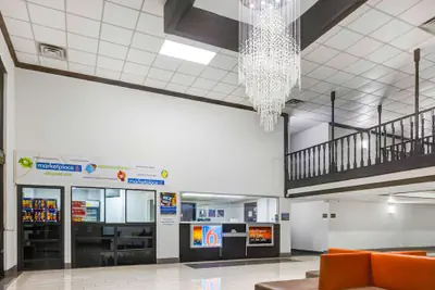 Photo 3 - Motel 6 Indianapolis, IN