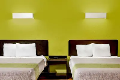 Photo 5 - Motel 6 Indianapolis, IN