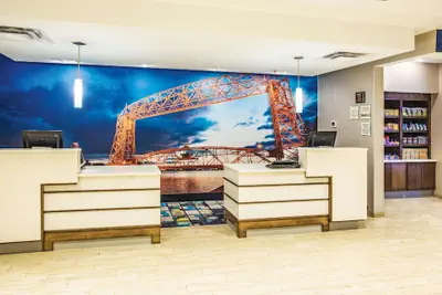 Photo 3 - La Quinta Inn & Suites by Wyndham Duluth