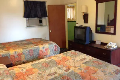 Photo 4 - Villa Rosa Motel