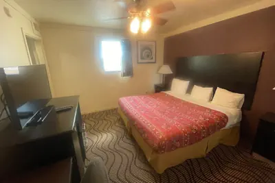 Photo 5 - Relax Inn