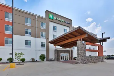 Photo 2 - Holiday Inn Express & Suites Effingham by IHG