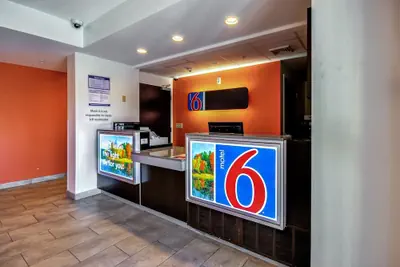 Photo 5 - Motel 6 Allentown, PA