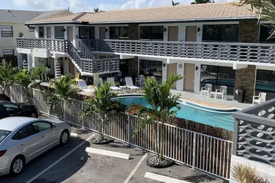 Photo 2 - Ocean Villas of Deerfield