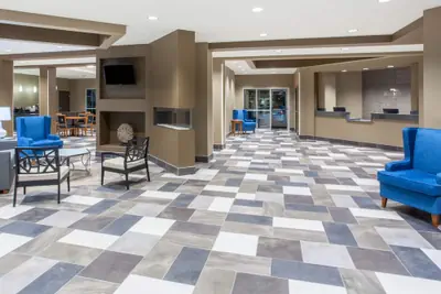 Photo 2 - Baymont by Wyndham Grand Forks