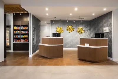 Photo 5 - Courtyard by Marriott Auburn