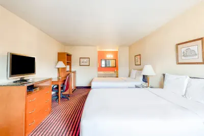Photo 5 - Rodeway Inn & Suites Jefferson