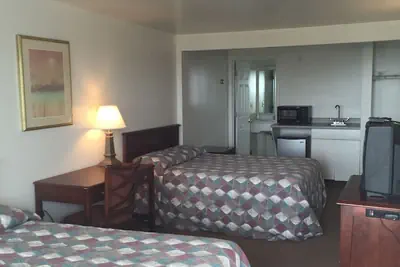 Photo 4 - Point 1 Motel