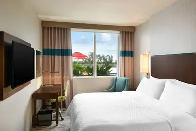 Photo 5 - Four Points by Sheraton Coral Gables