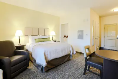 Photo 5 - Candlewood Suites Auburn by IHG
