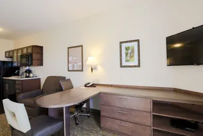Photo 4 - Candlewood Suites Auburn by IHG