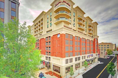 Photo 2 - Hampton Inn & Suites Roanoke-Downtown