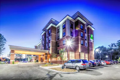 Photo 2 - Holiday Inn Express & Suites Cleveland West - Westlake by IHG