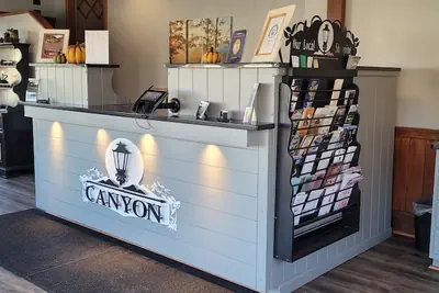 Photo 3 - The Canyon Motel