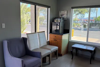 Photo 4 - National Inn Garden Grove