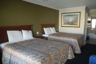 Photo 5 - National Inn Garden Grove