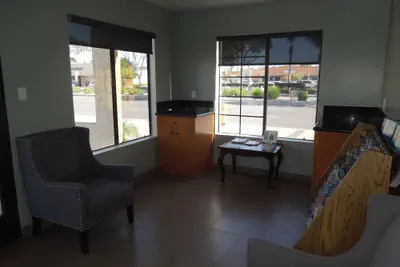 Photo 2 - National Inn Garden Grove