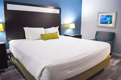 Photo 4 - Baymont by Wyndham Midland Center