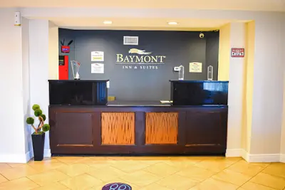 Photo 3 - Baymont by Wyndham Midland Center
