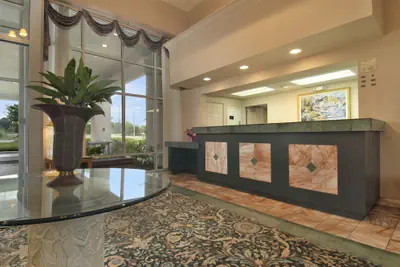 Photo 2 - Economy Inn & Suites Shreveport