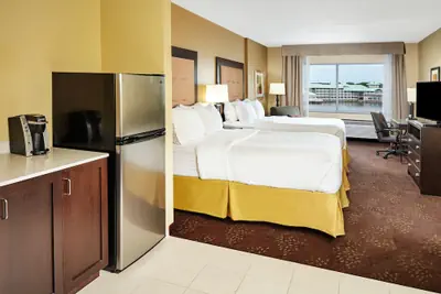 Photo 3 - Holiday Inn Express & Suites Sandusky by IHG