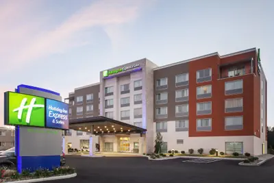 Photo 2 - Holiday Inn Express & Suites Sandusky by IHG