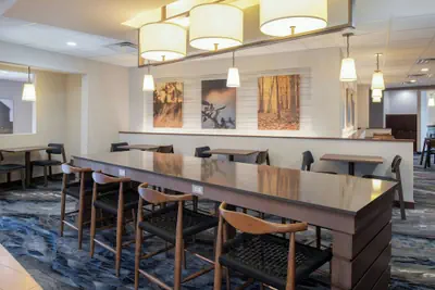 Photo 3 - Fairfield Inn & Suites by Marriott Santa Cruz, CA