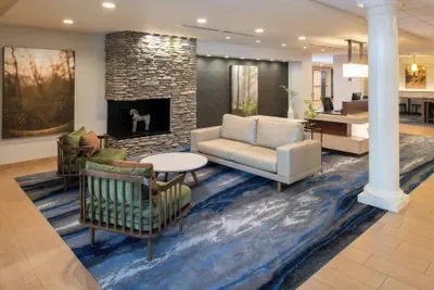 Photo 2 - Fairfield Inn & Suites by Marriott Santa Cruz, CA
