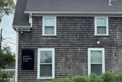 Photo 2 - Salt House Inn