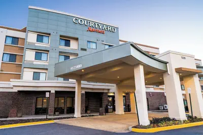 Photo 2 - Courtyard Largo Medical Center Drive