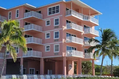 Photo 2 - Edison Beach House