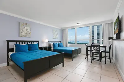 Photo 5 - Castle Beach Suites by MiaRentals