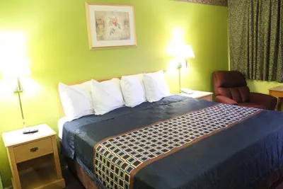 Photo 5 - Hutchinson Inn