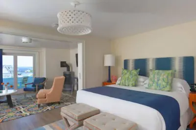 Photo 2 - The Break Hotel